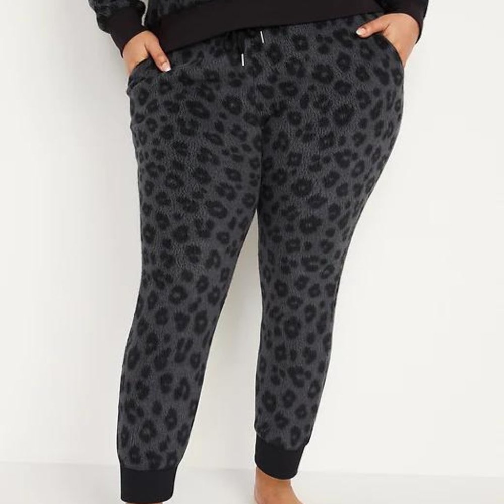 Old Navy Mid-Rise Vintage Sherpa Sweatpants for Women New - Picture 6 of 7